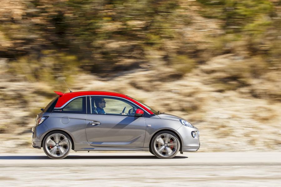  Vauxhall Adam Grand Slam 2015 года  (фото 11 из 23)